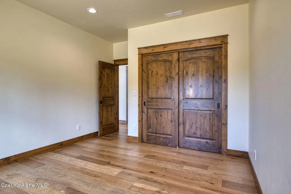 4450 Dufort Road Sagle ID 83860