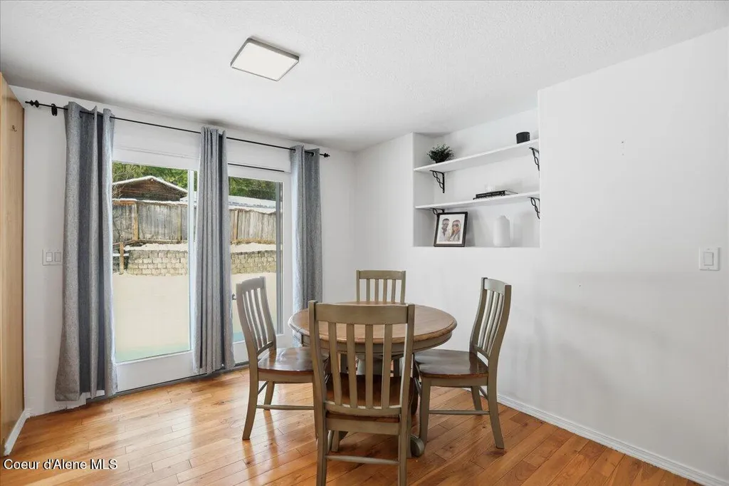 12331 N Avondale Loop Hayden ID 83835