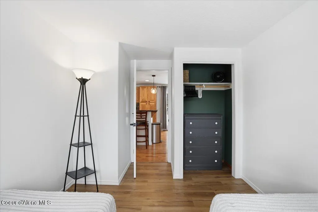 12331 N Avondale Loop Hayden ID 83835