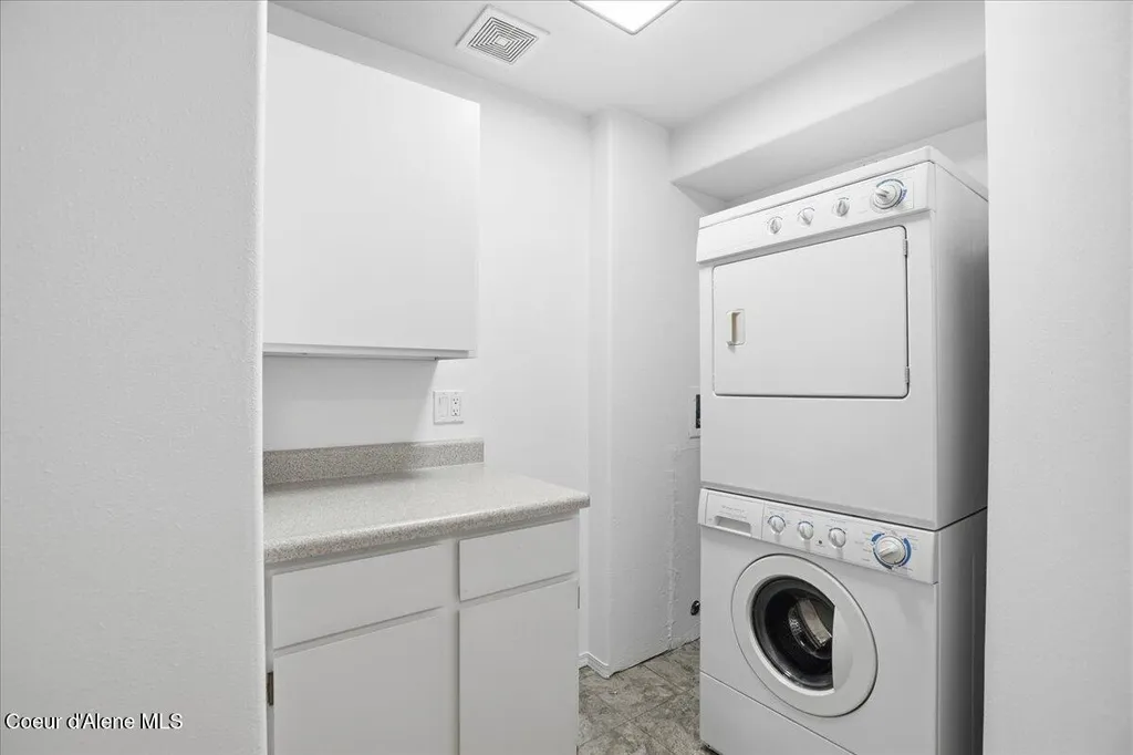 12331 N Avondale Loop Hayden ID 83835