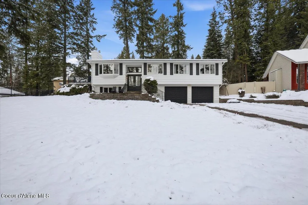 12331 N Avondale Loop Hayden ID 83835