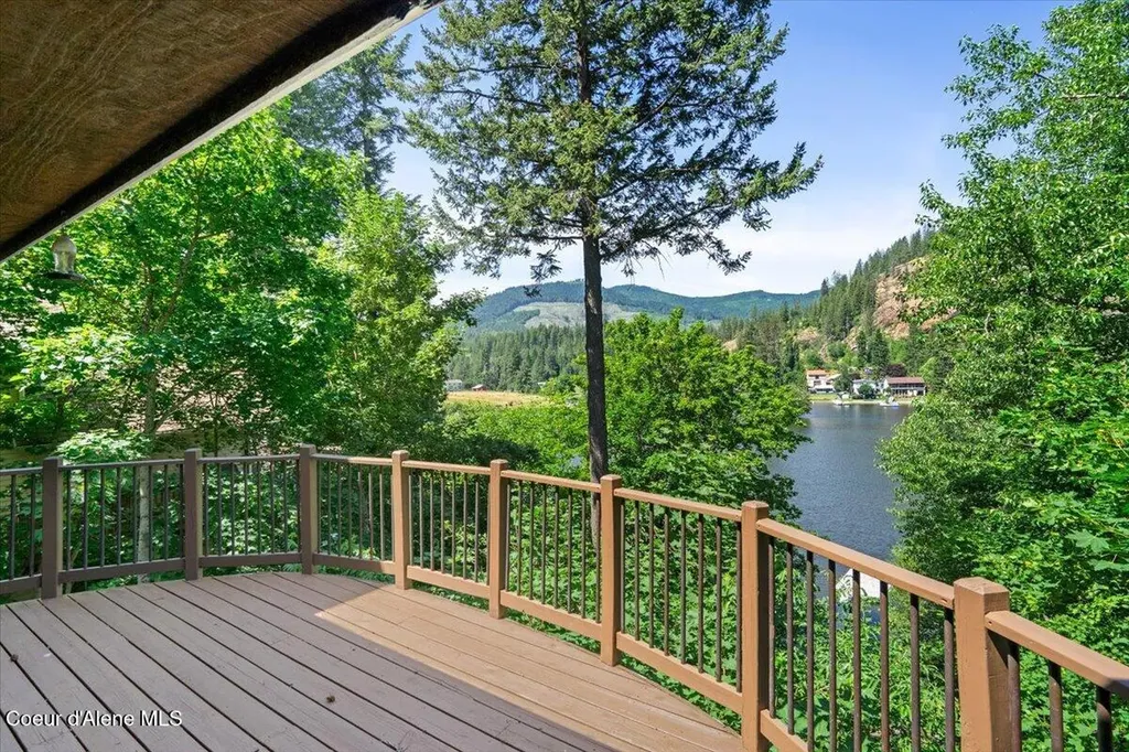 20535 N Pinehurst Street Rathdrum ID 83858