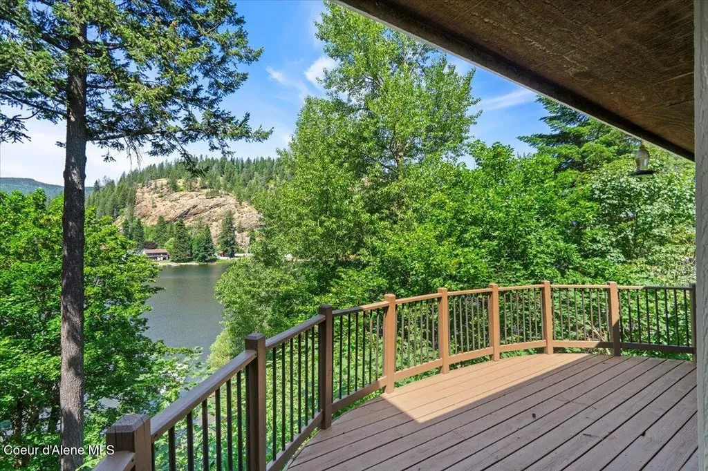 20535 N Pinehurst Street Rathdrum ID 83858
