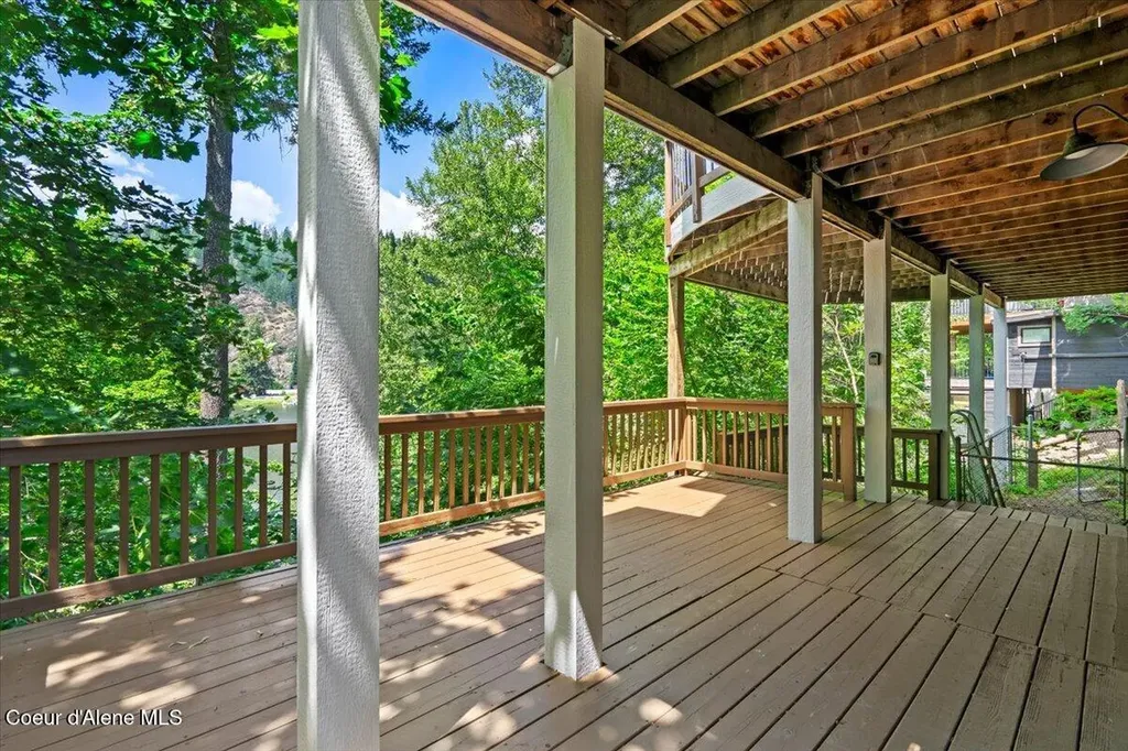 20535 N Pinehurst Street Rathdrum ID 83858