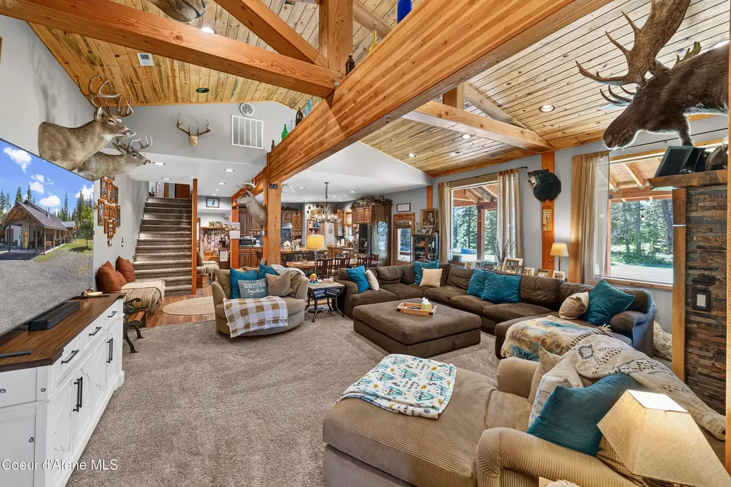 1124 Bugle Point Road St. Maries ID 83861