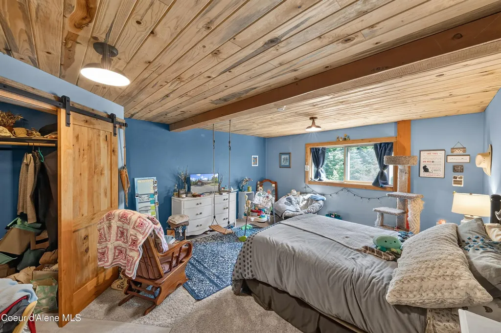 1124 Bugle Point Road St. Maries ID 83861