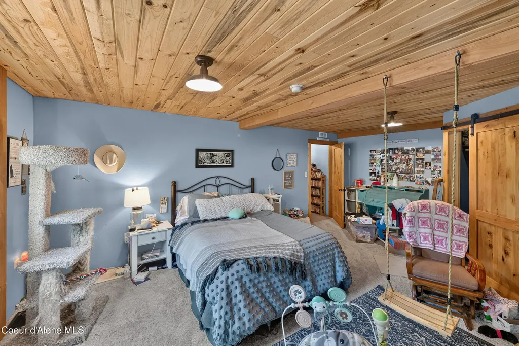 1124 Bugle Point Road St. Maries ID 83861