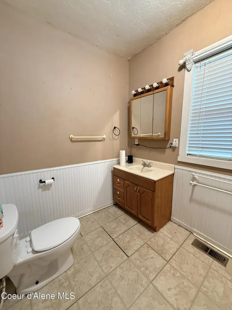 1127 W Jefferson Avenue St. Maries ID 83861