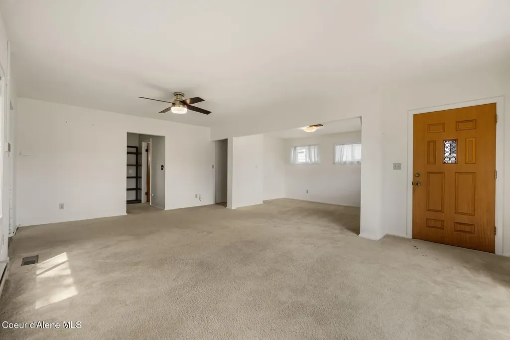 523 Big Hill Hope ID 83836