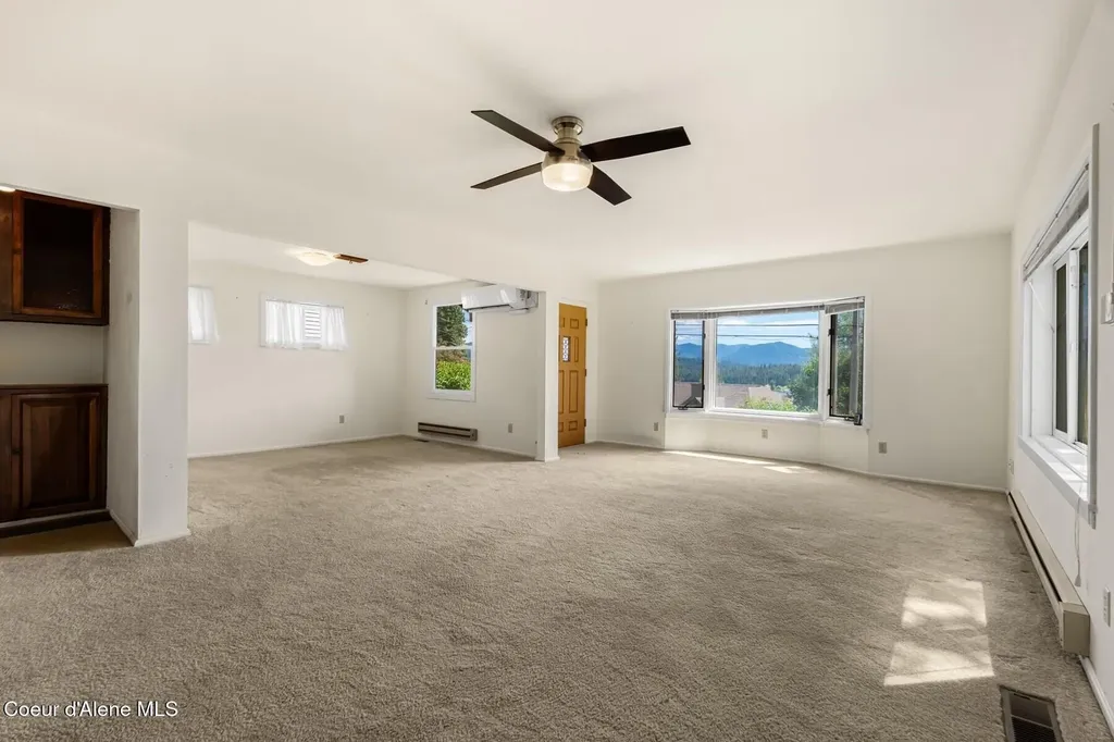 523 Big Hill Hope ID 83836