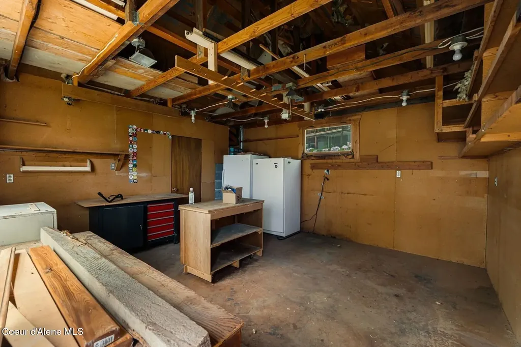 523 Big Hill Hope ID 83836