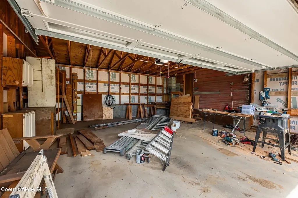 523 Big Hill Hope ID 83836