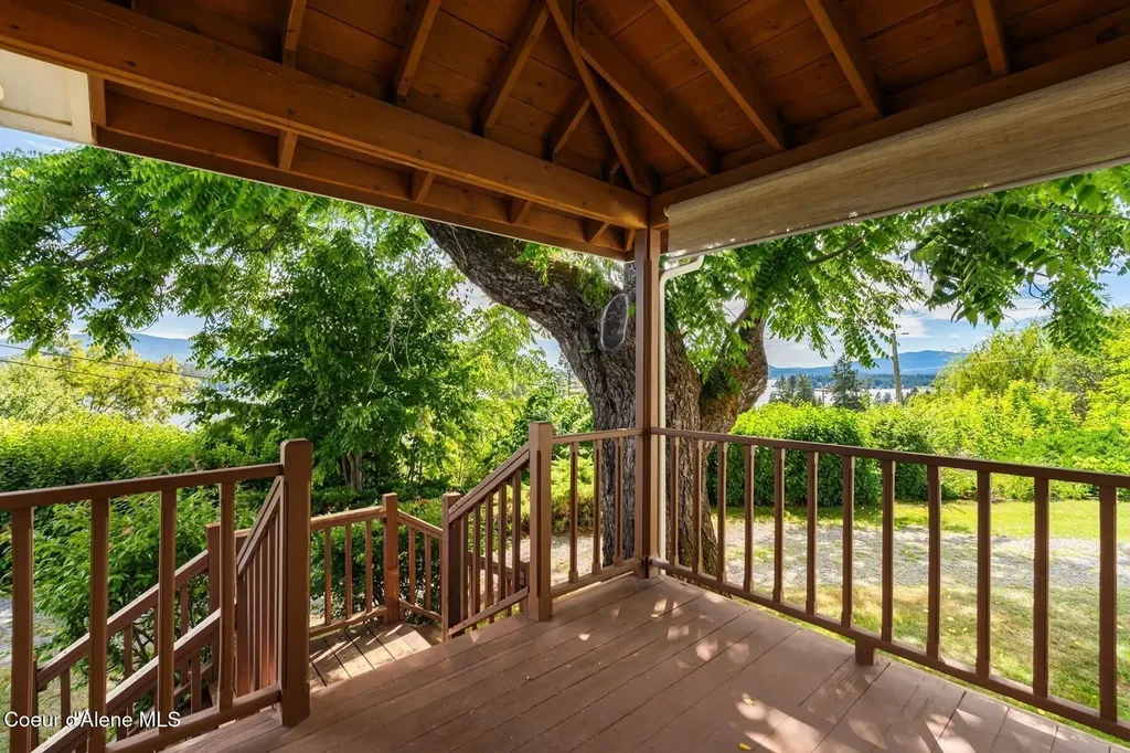 523 Big Hill Hope ID 83836