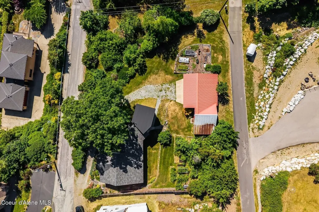 523 Big Hill Hope ID 83836