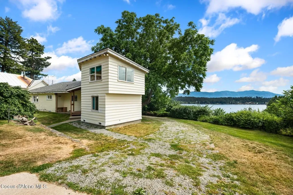 523 Big Hill Hope ID 83836