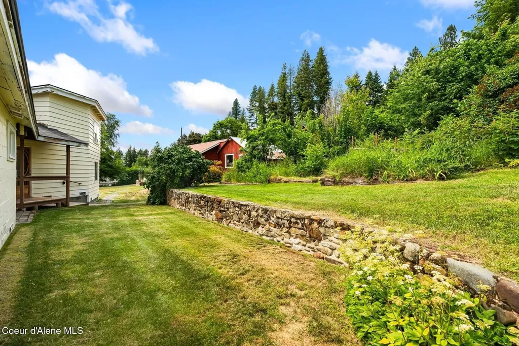 523 Big Hill Hope ID 83836