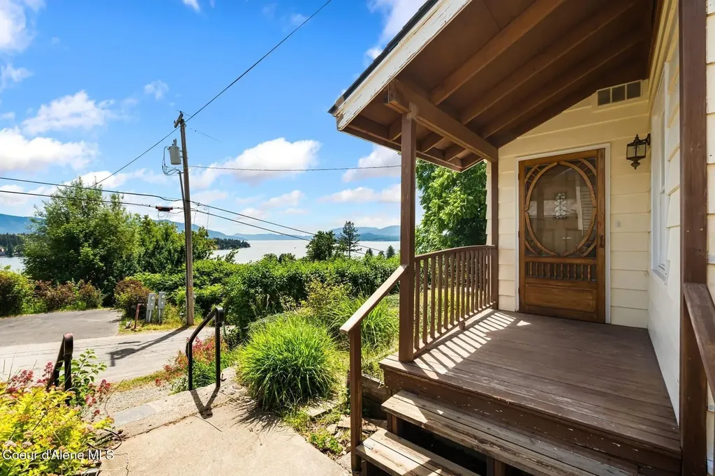 523 Big Hill Hope ID 83836