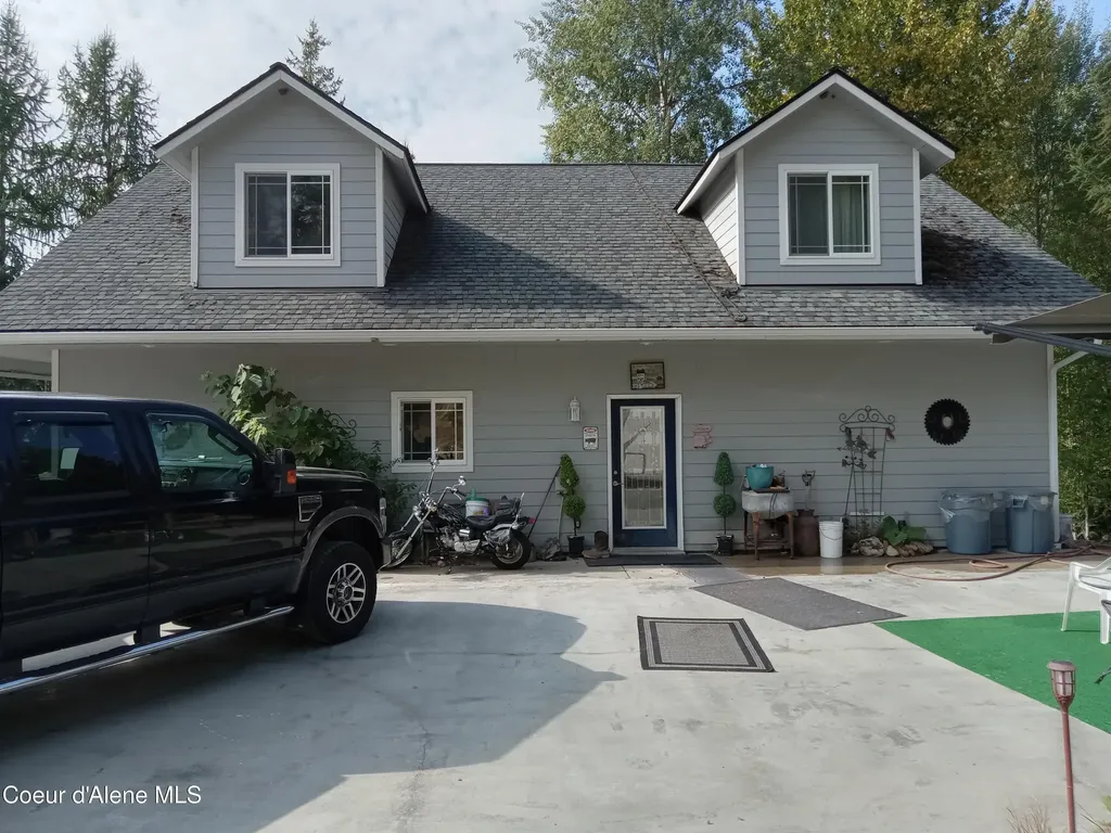 26 Roberts Rdg Road Cocolalla ID 83813