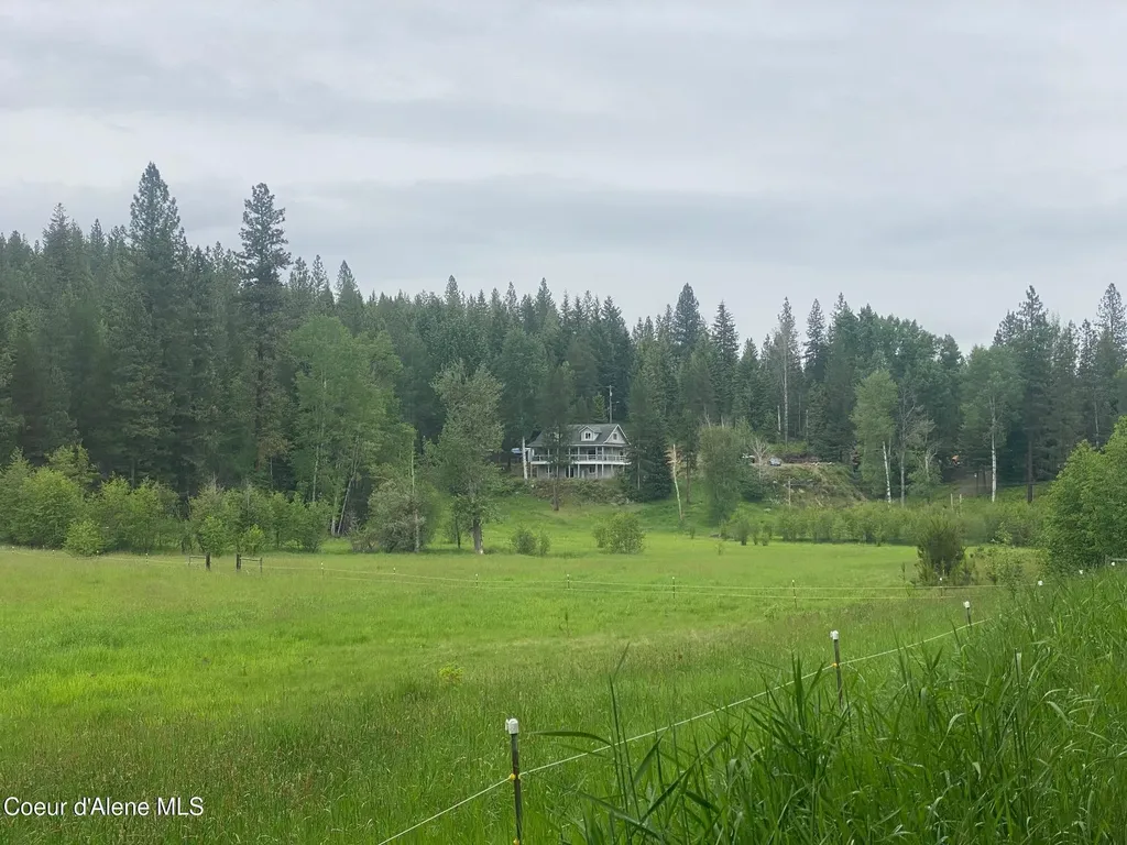 26 Roberts Rdg Road Cocolalla ID 83813