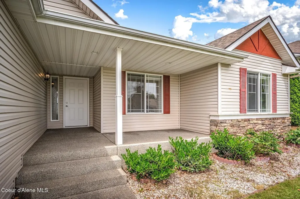 2633 N Partridge Lp Post Falls ID 83854