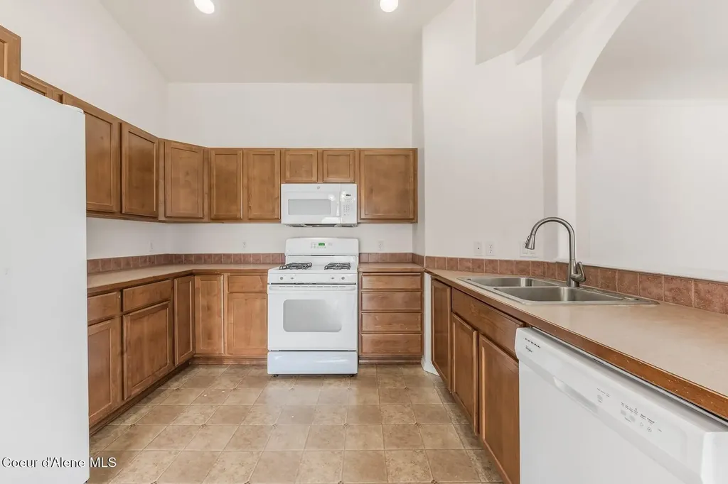 2633 N Partridge Lp Post Falls ID 83854