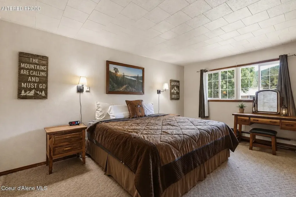 1109 E Larch Avenue Osburn ID 83849