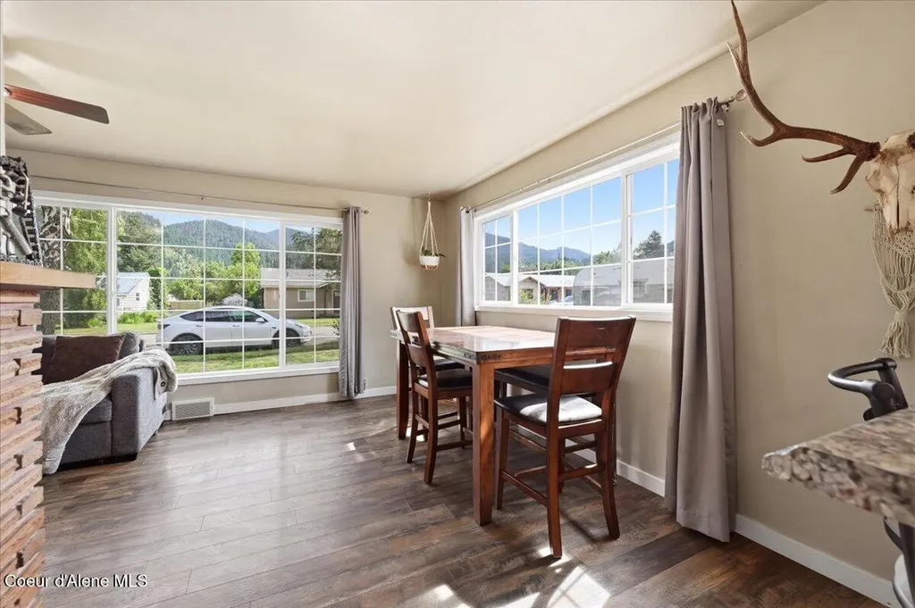 1109 E Larch Avenue Osburn ID 83849