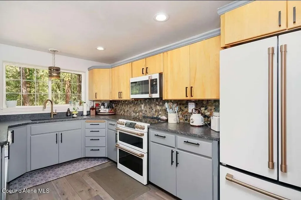 12465 W Rio Vista Place Post Falls ID 83854