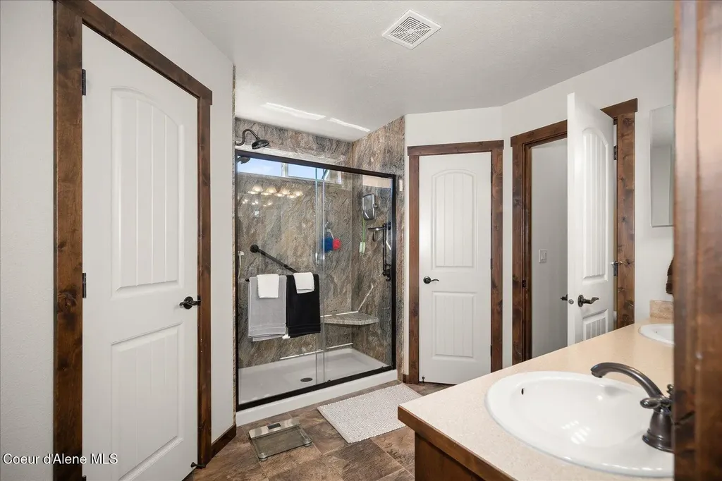 4356 E Amur Lane Post Falls ID 83854