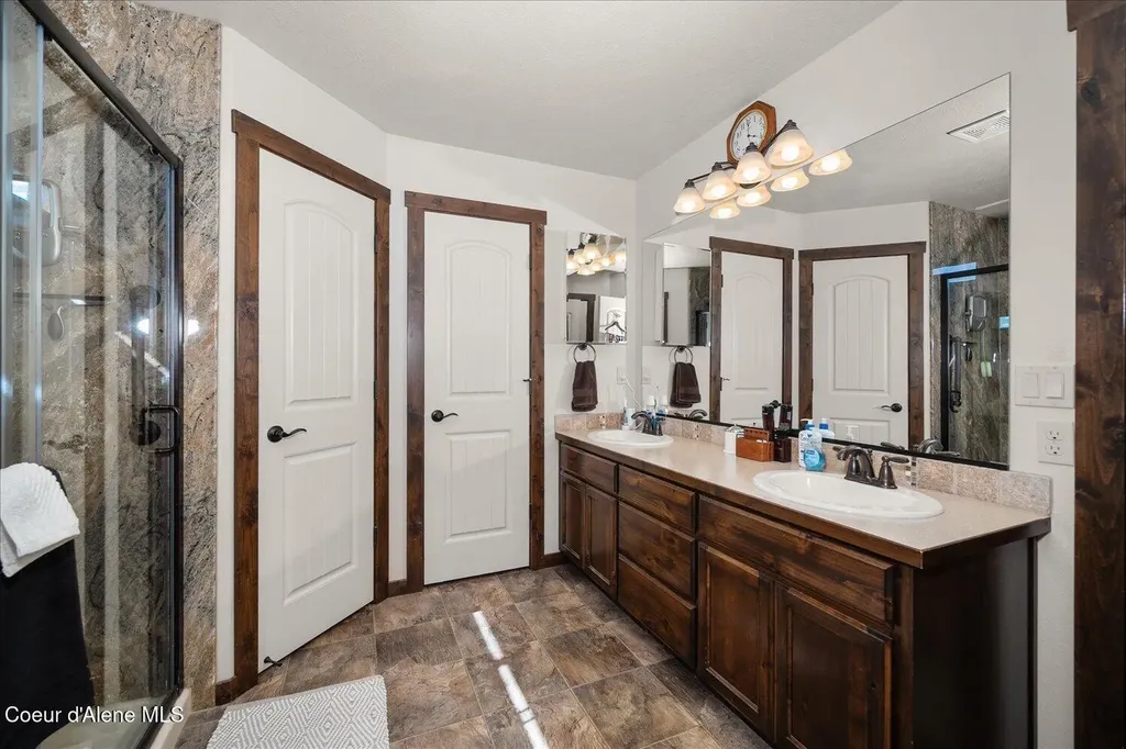 4356 E Amur Lane Post Falls ID 83854