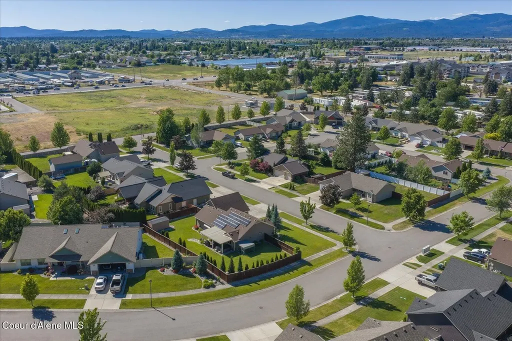4356 E Amur Lane Post Falls ID 83854