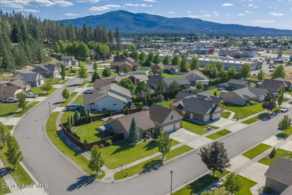4356 E Amur Lane Post Falls ID 83854
