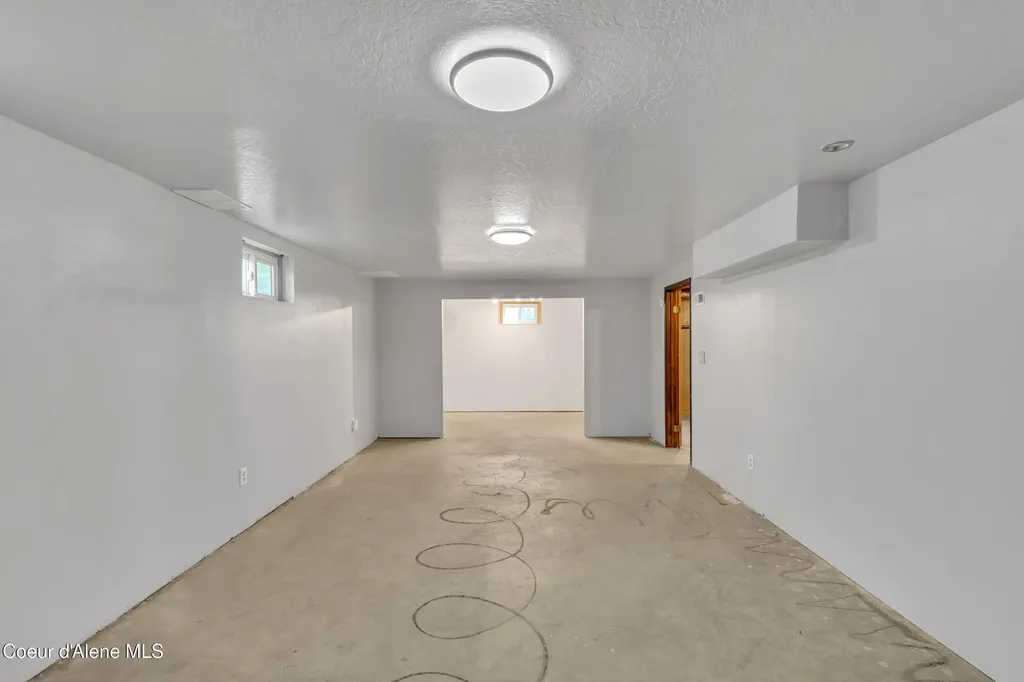 222 S Ross Point Road Post Falls ID 83854