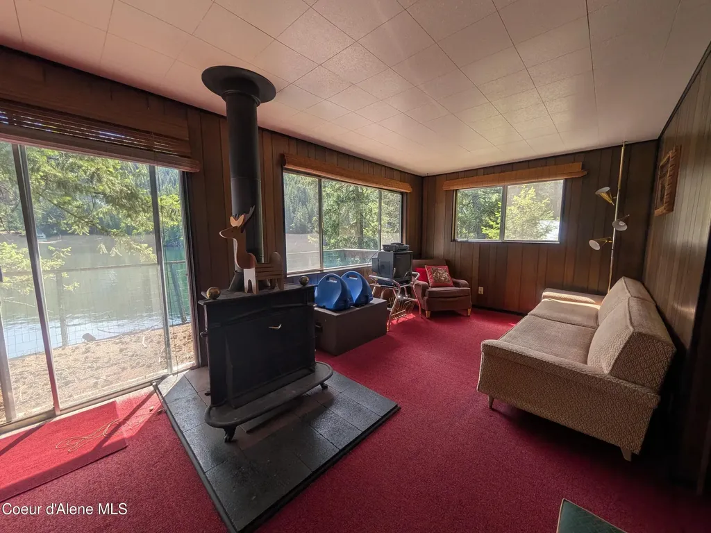 15886 S Spirit Lake Road Spirit Lake ID 83869