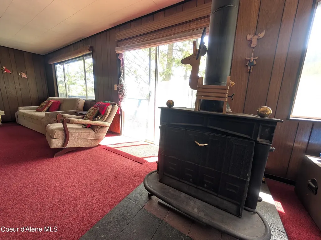15886 S Spirit Lake Road Spirit Lake ID 83869