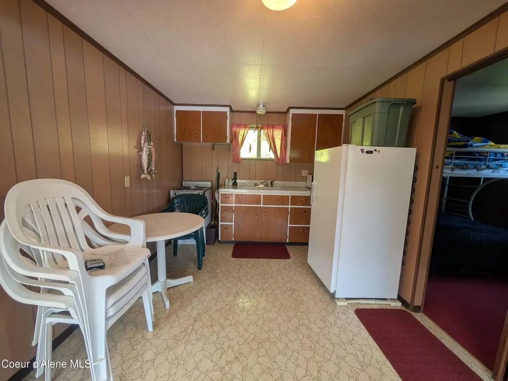15886 S Spirit Lake Road Spirit Lake ID 83869