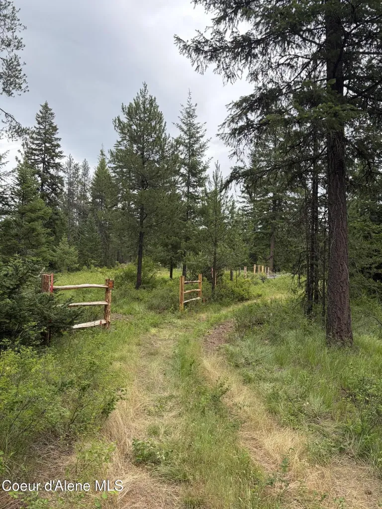 Nna Adams Street Spirit Lake ID 83869