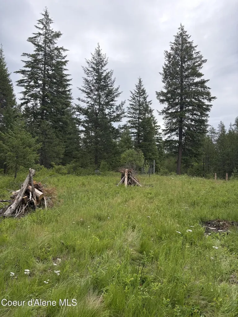 Nna Adams Street Spirit Lake ID 83869