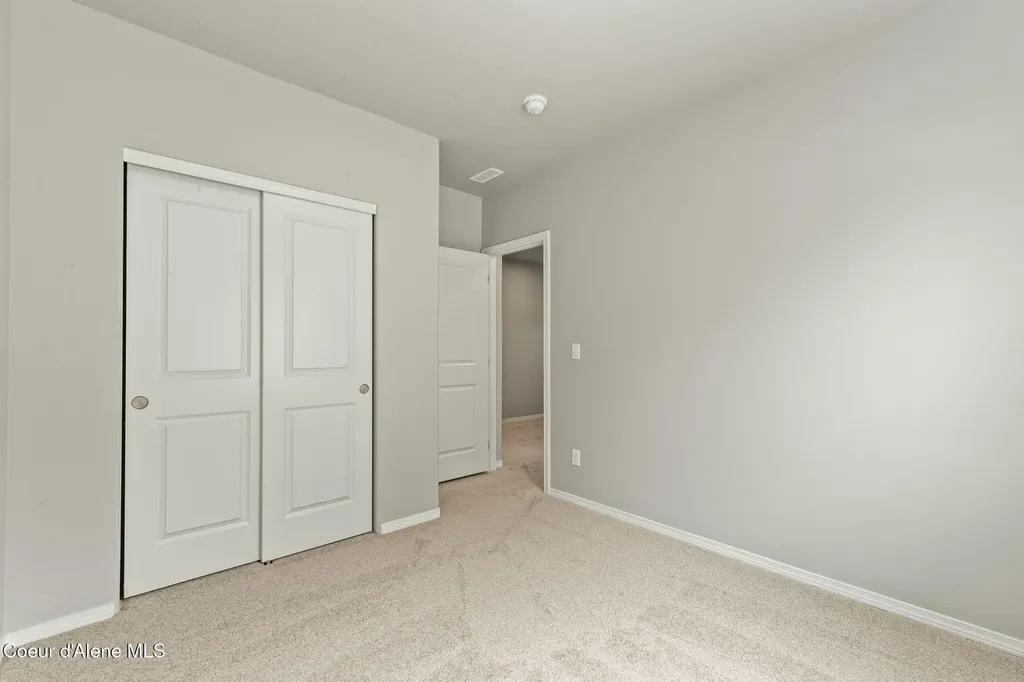 11842 N Lennon Lane Rathdrum ID 83858