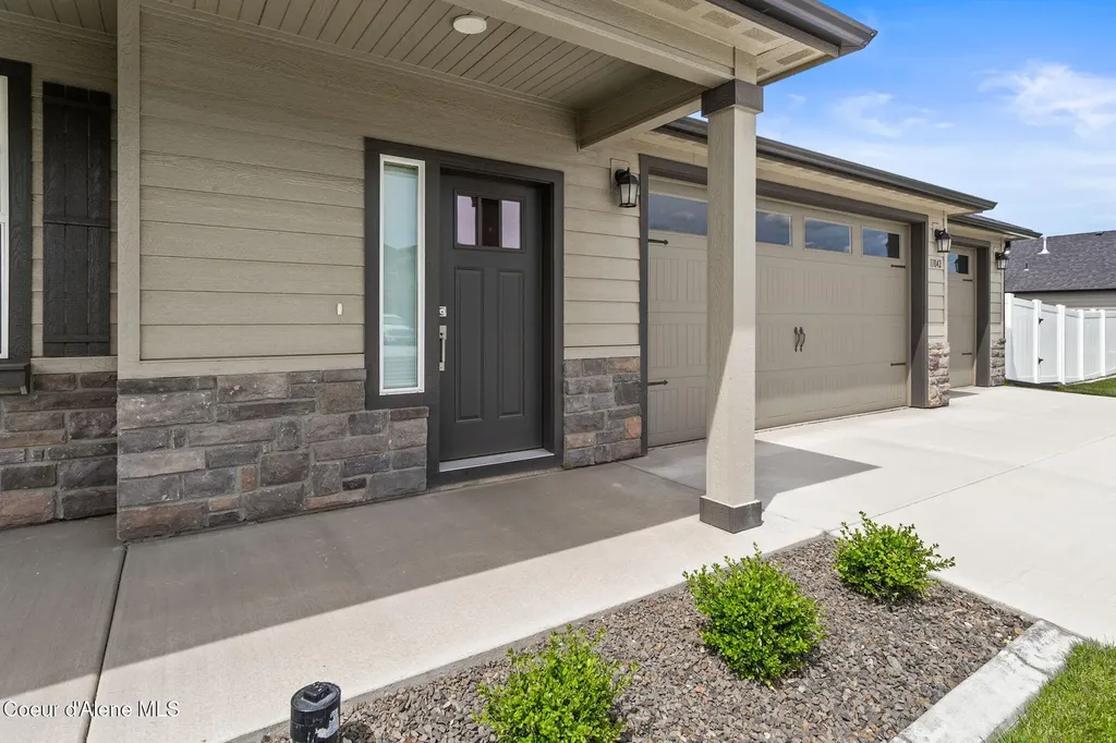 11842 N Lennon Lane Rathdrum ID 83858