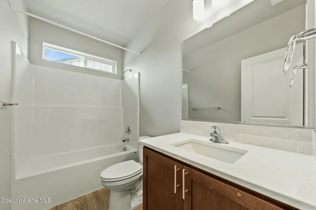 11842 N Lennon Lane Rathdrum ID 83858