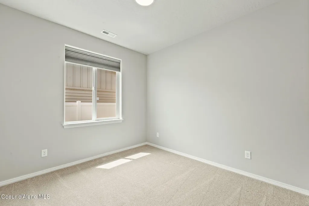 11842 N Lennon Lane Rathdrum ID 83858