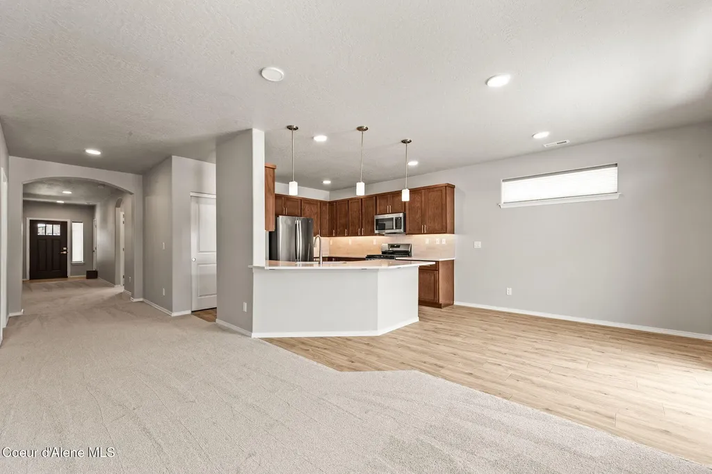 11842 N Lennon Lane Rathdrum ID 83858