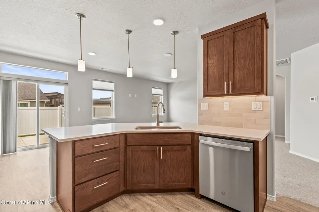 11842 N Lennon Lane Rathdrum ID 83858
