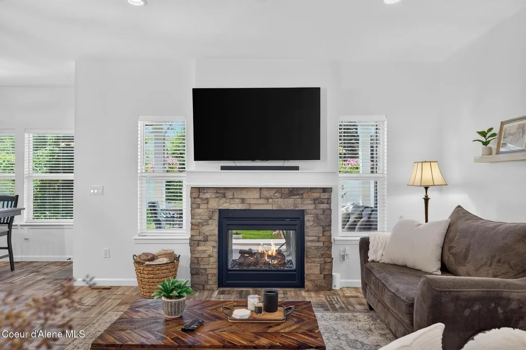 3234 W Giovanni Lane Hayden ID 83835