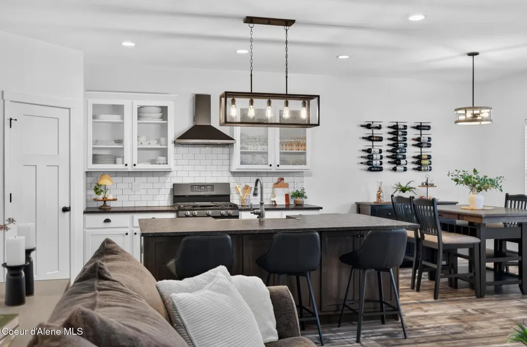 3234 W Giovanni Lane Hayden ID 83835