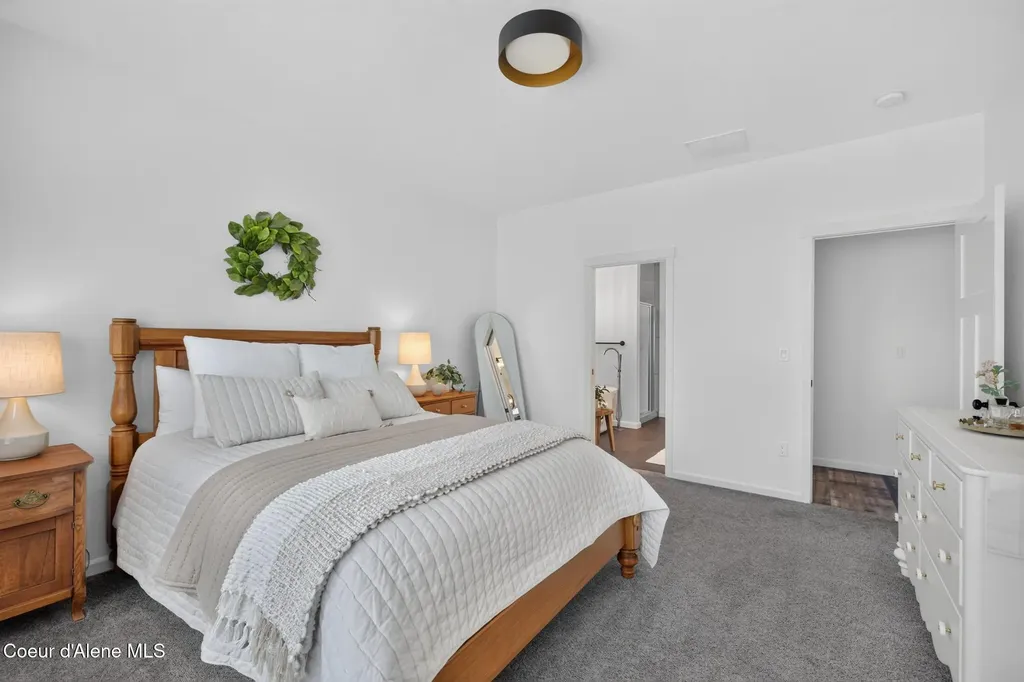 3234 W Giovanni Lane Hayden ID 83835