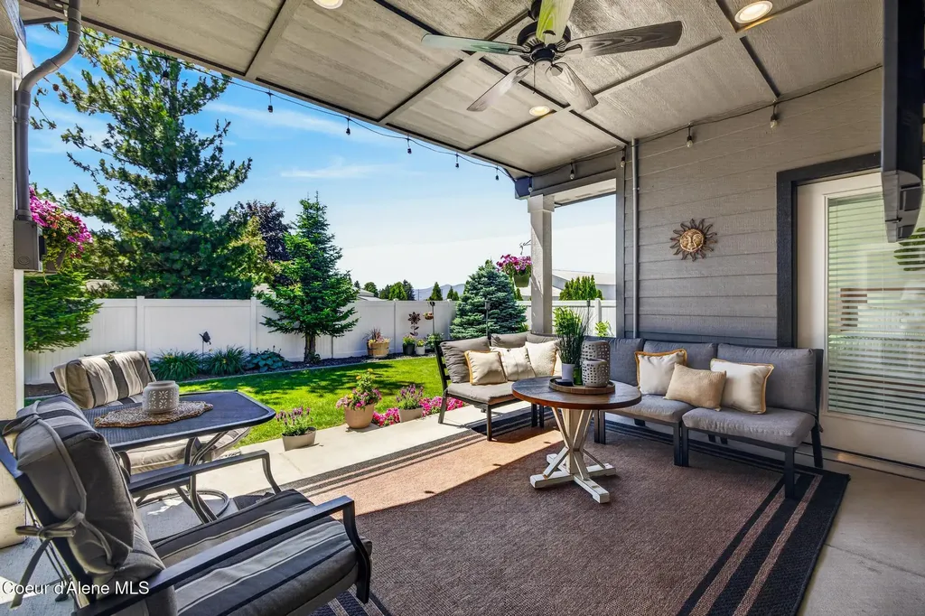 3234 W Giovanni Lane Hayden ID 83835