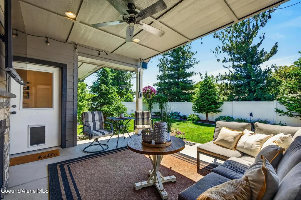 3234 W Giovanni Lane Hayden ID 83835