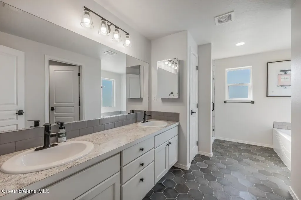 6062 W Lofty Ridge Street Rathdrum ID 83858